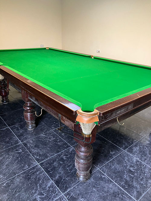 Full size pool table