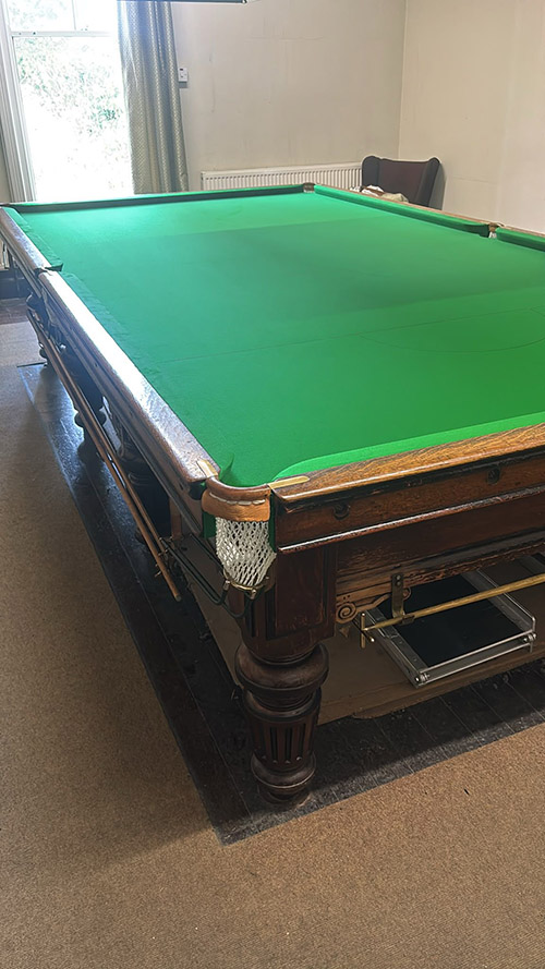 Table-recover-in-strachan-club-2